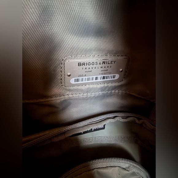 Briggs & Riley Baseline Tote - Picture 5 of 8